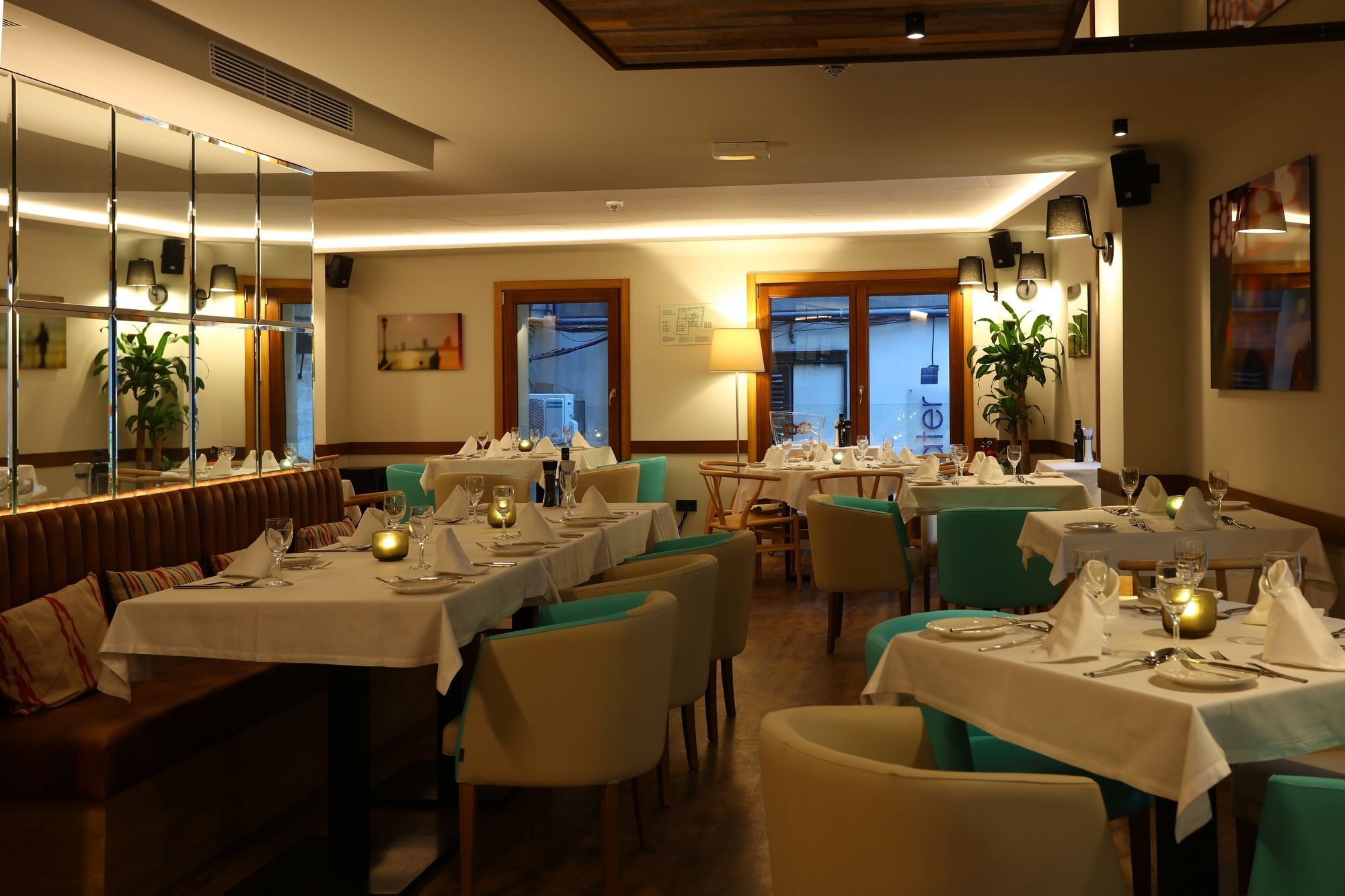 Bo Hotel Palma Dış mekan fotoğraf Interior of a restaurant in Barcelona